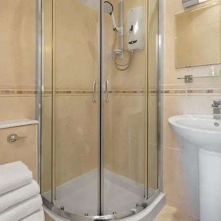 Beechwood Affittacamere 4*