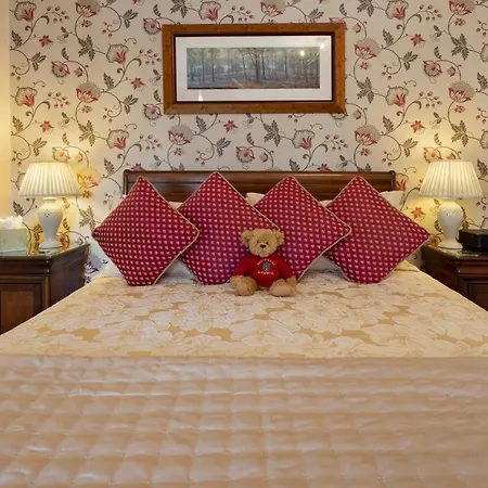 Konukevi Beechwood 4*